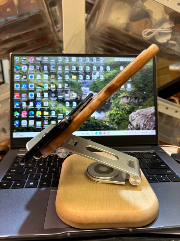 可爱小怪兽支架摆件家用创意平板木质