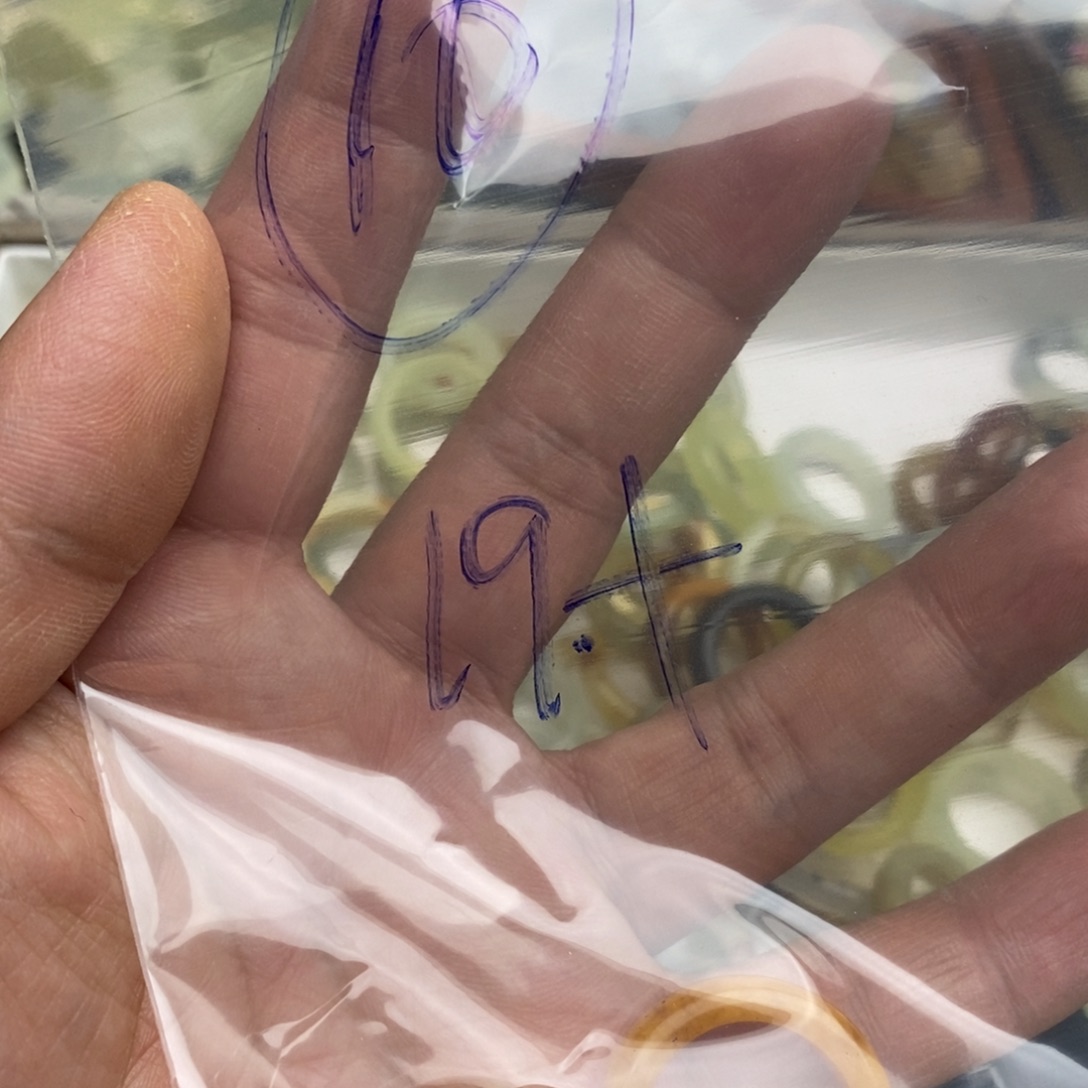 岫玉纯天然岫玉假一赔十默认微瑕未镶嵌