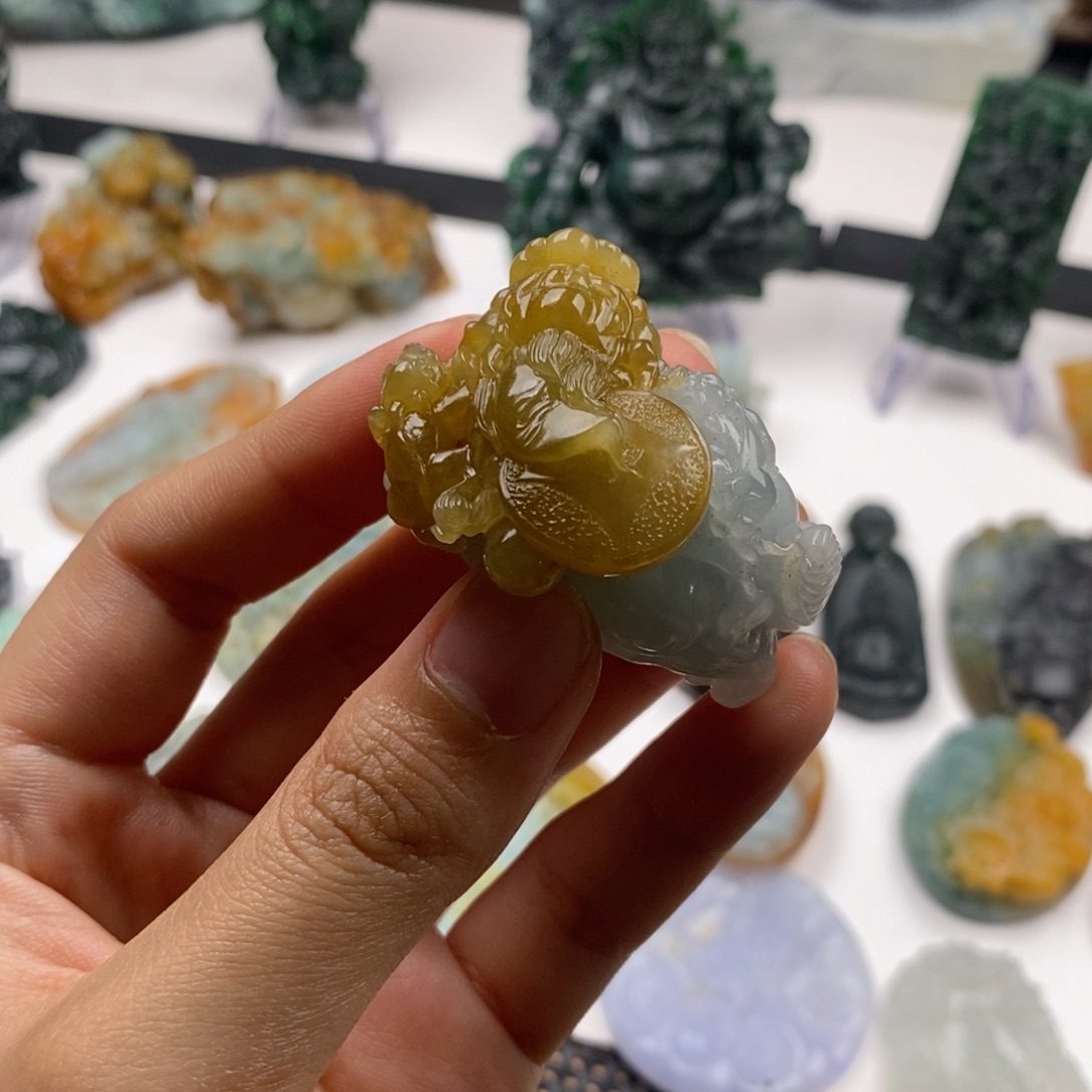 定制翡翠未镶嵌翡翠