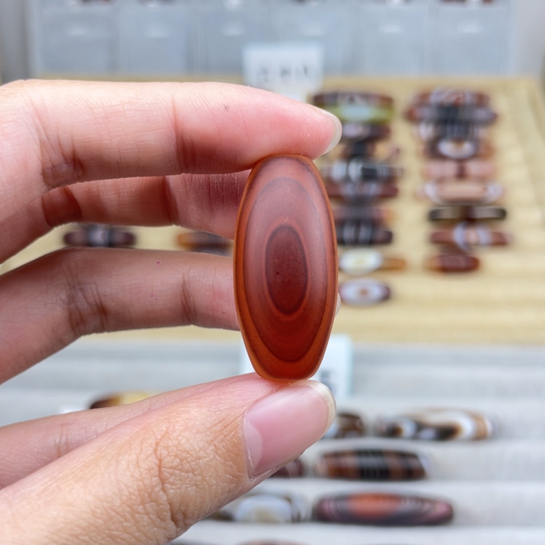 Y***S玛瑙/玉髓合金颈饰