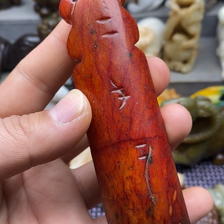 未镶嵌蛇纹石玉颈饰