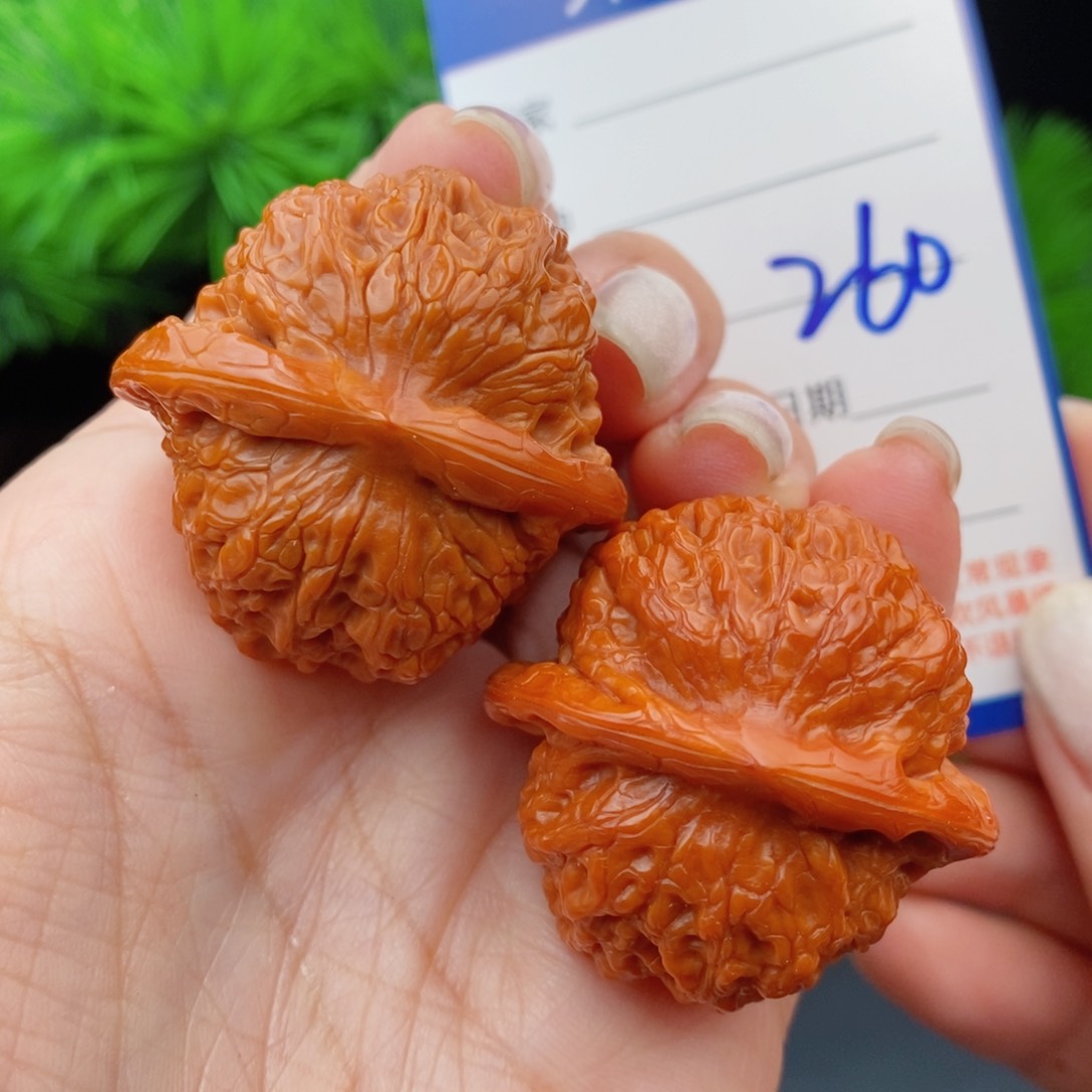 文玩核桃把件37血麒麟260