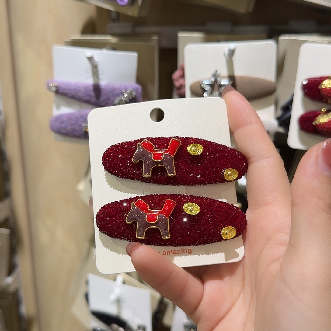 布艺非金属红色椭圆拜拜