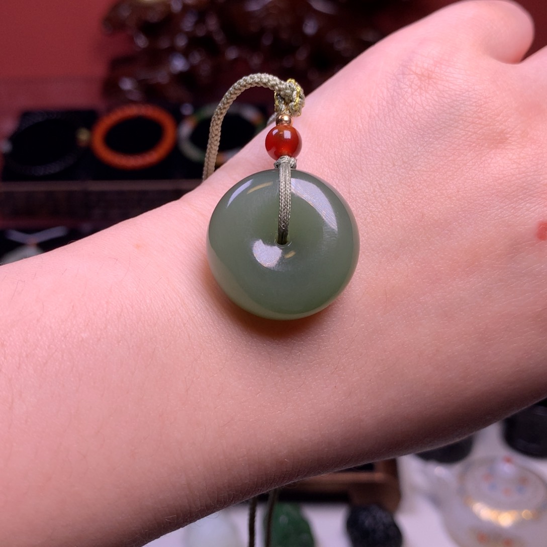 和田玉（青玉）颈饰未镶嵌