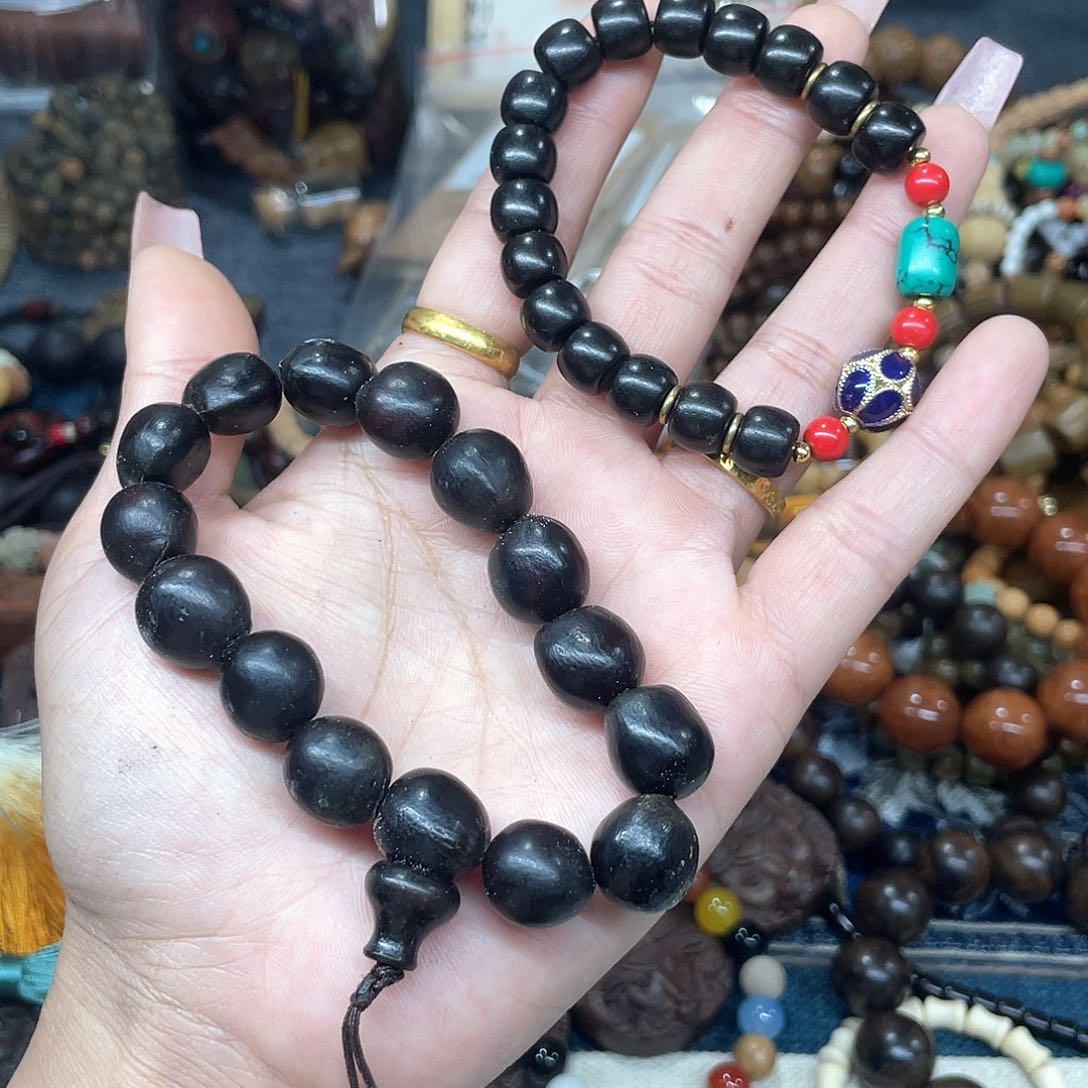 维腊木（绿檀）无事牌