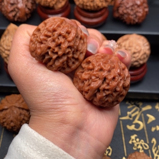 文玩核桃把件风**起