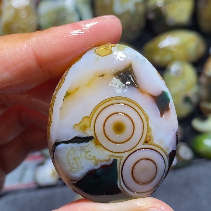 未镶嵌玛瑙/玉髓珠宝奇石