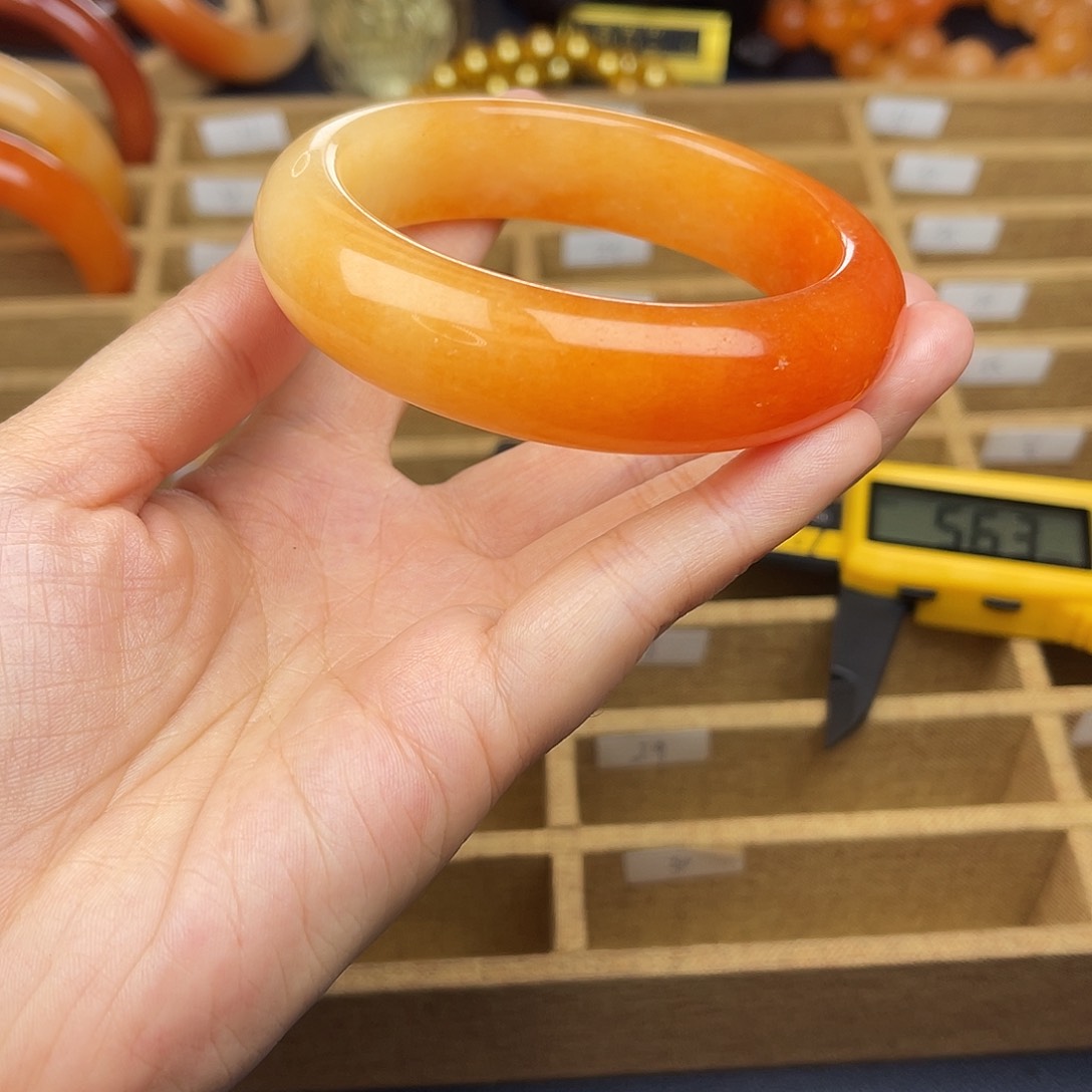 合金石英质玉（黄龙玉）手镯56圈口强烈推荐 美 4号