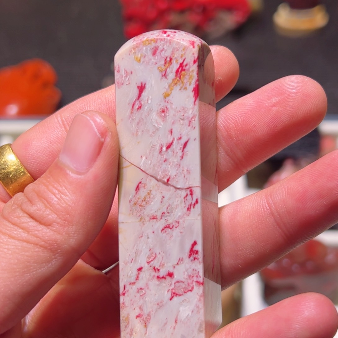 昌化石印石昌化鸡血石质地优良