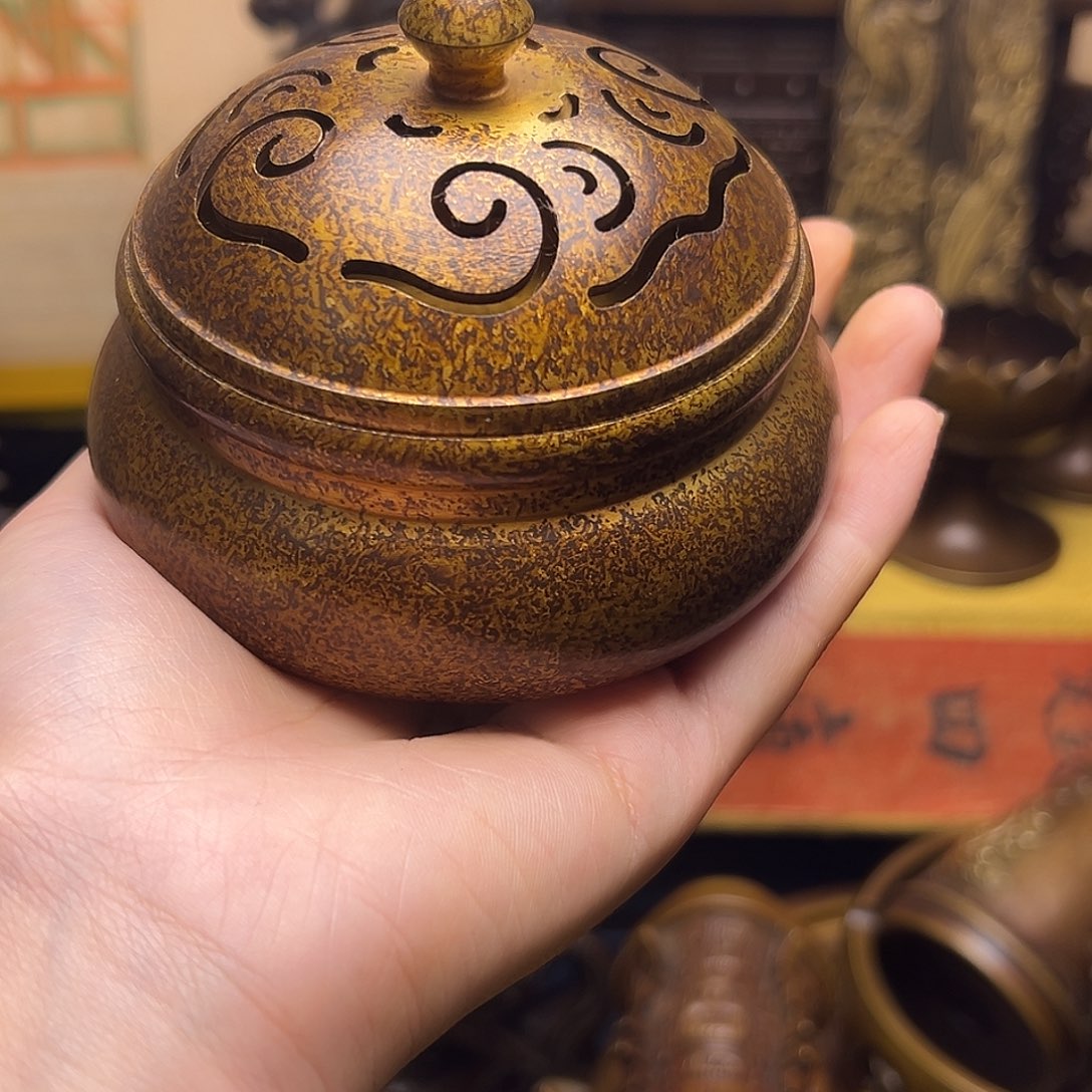 铜器摆件老王直播间 