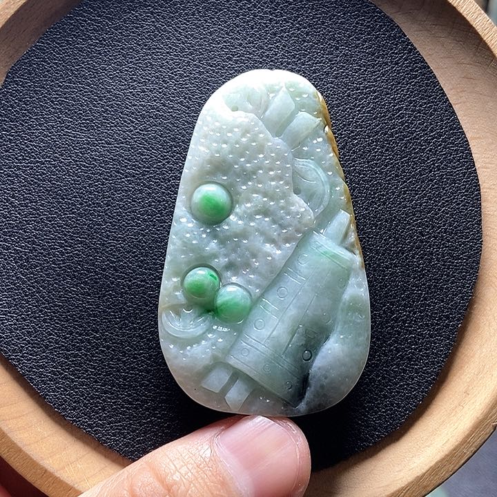 翡翠颈饰未镶嵌翡翠a货
