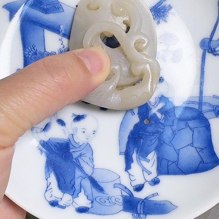 瓷片孤***噜新年福利挂件一个