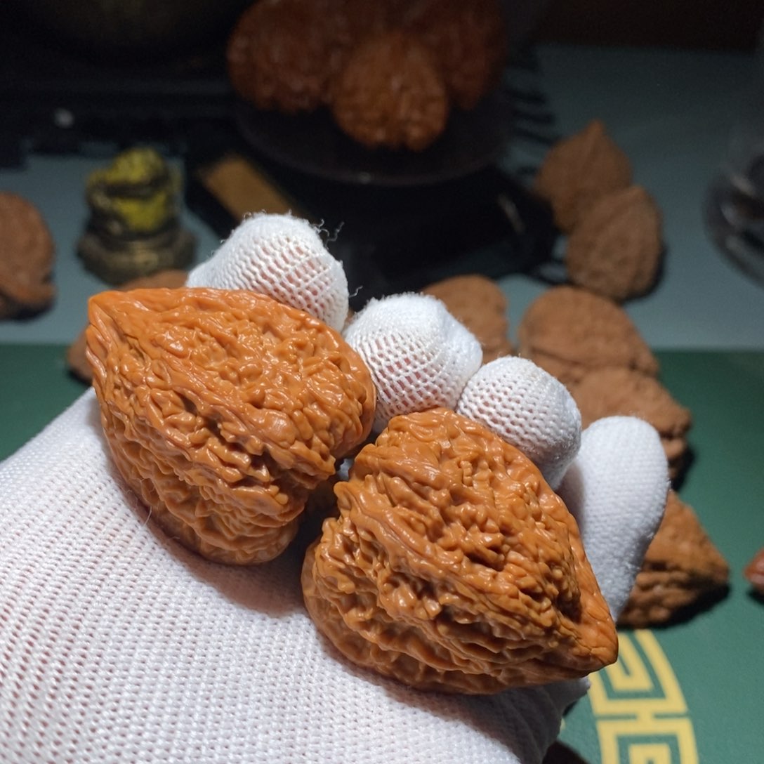 文玩核桃吊坠塔尖