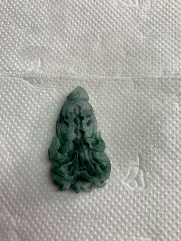 玉如军意翡翠珠宝