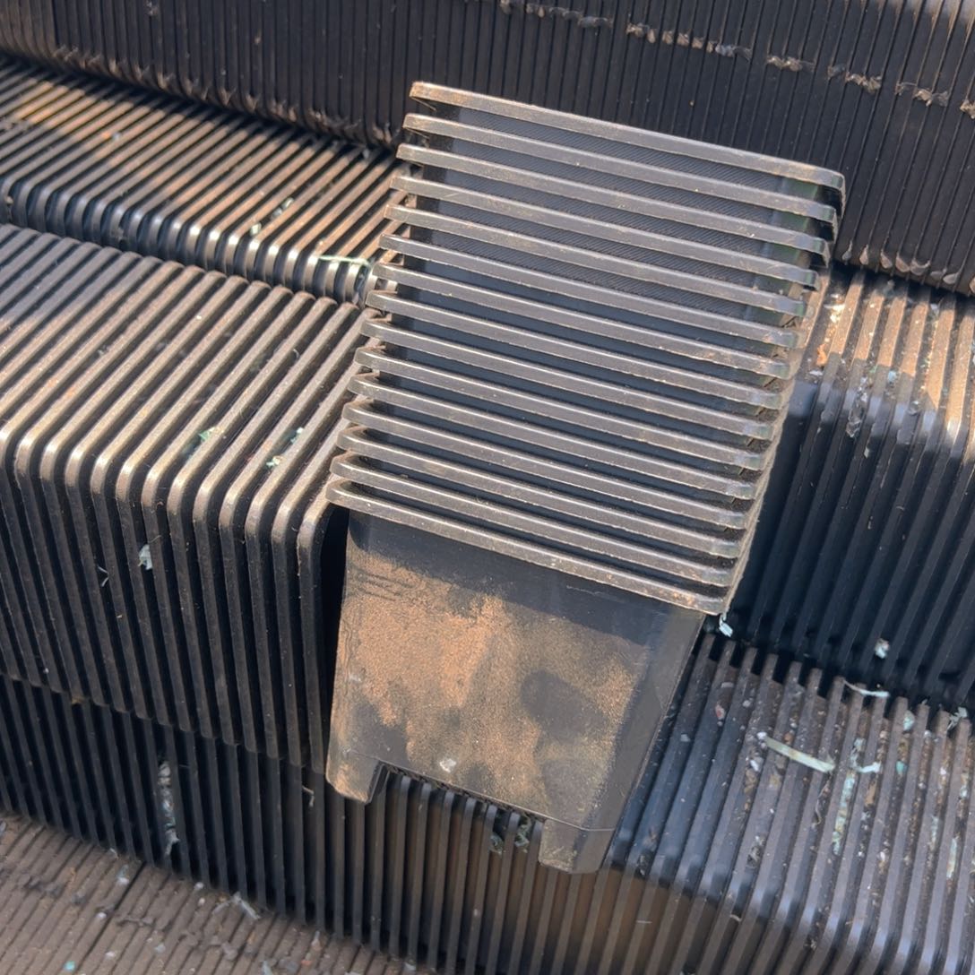 塑料新120黑方 11.5口径 8高 30个