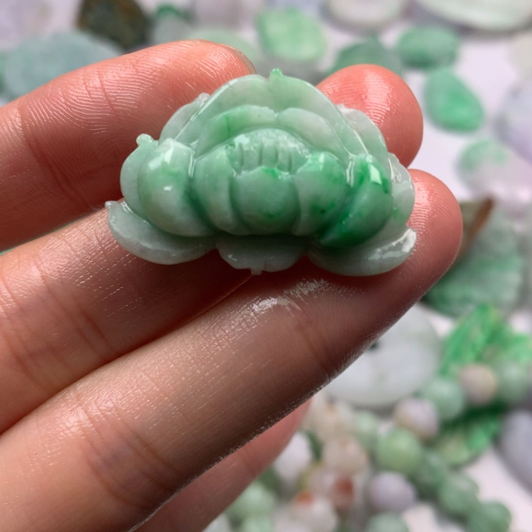 定制翡翠未镶嵌翡翠