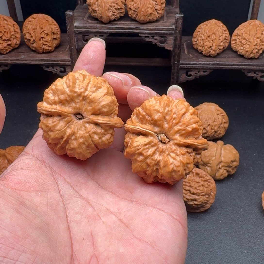 文玩核桃吊坠萤***！蛤蟆