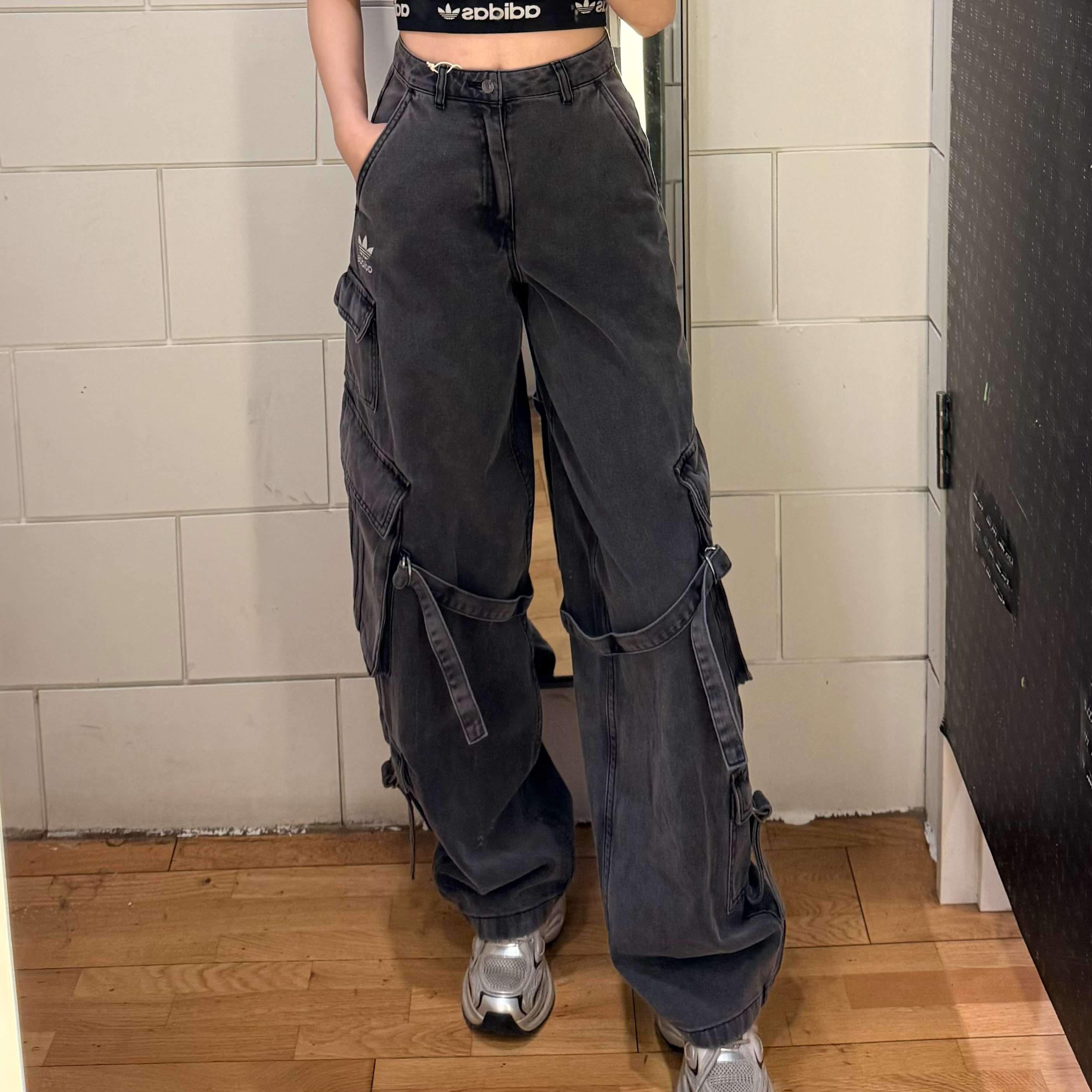 Adidas三叶草 宽松型百搭常规运动长裤工装牛仔裤 KU9535