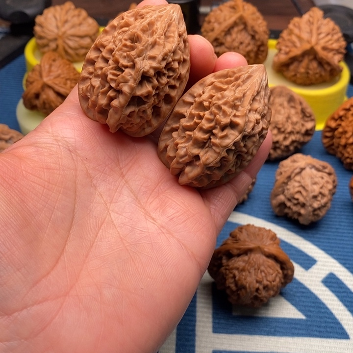 文玩核桃把件招财鼠