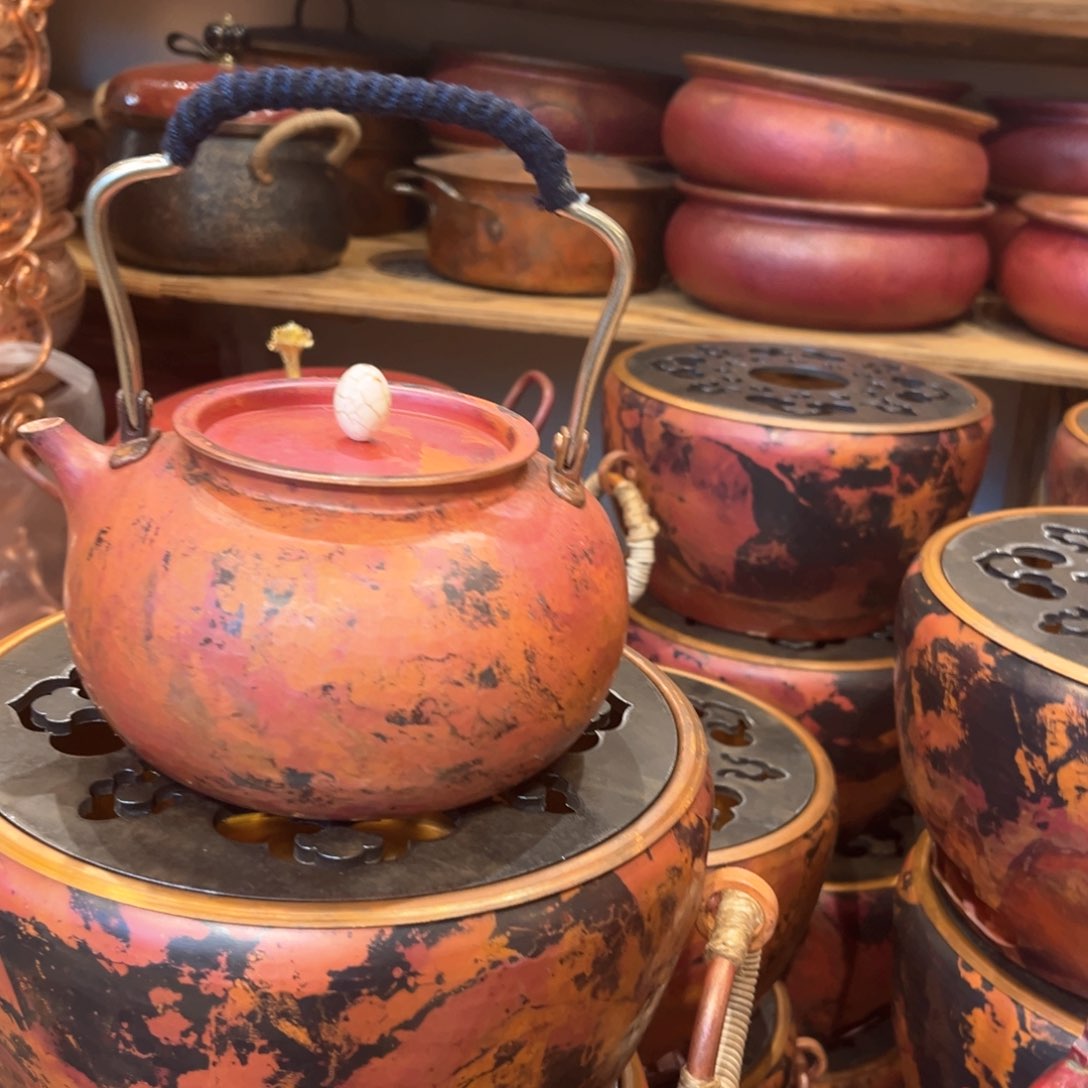 漠然大壶手工锻打工艺