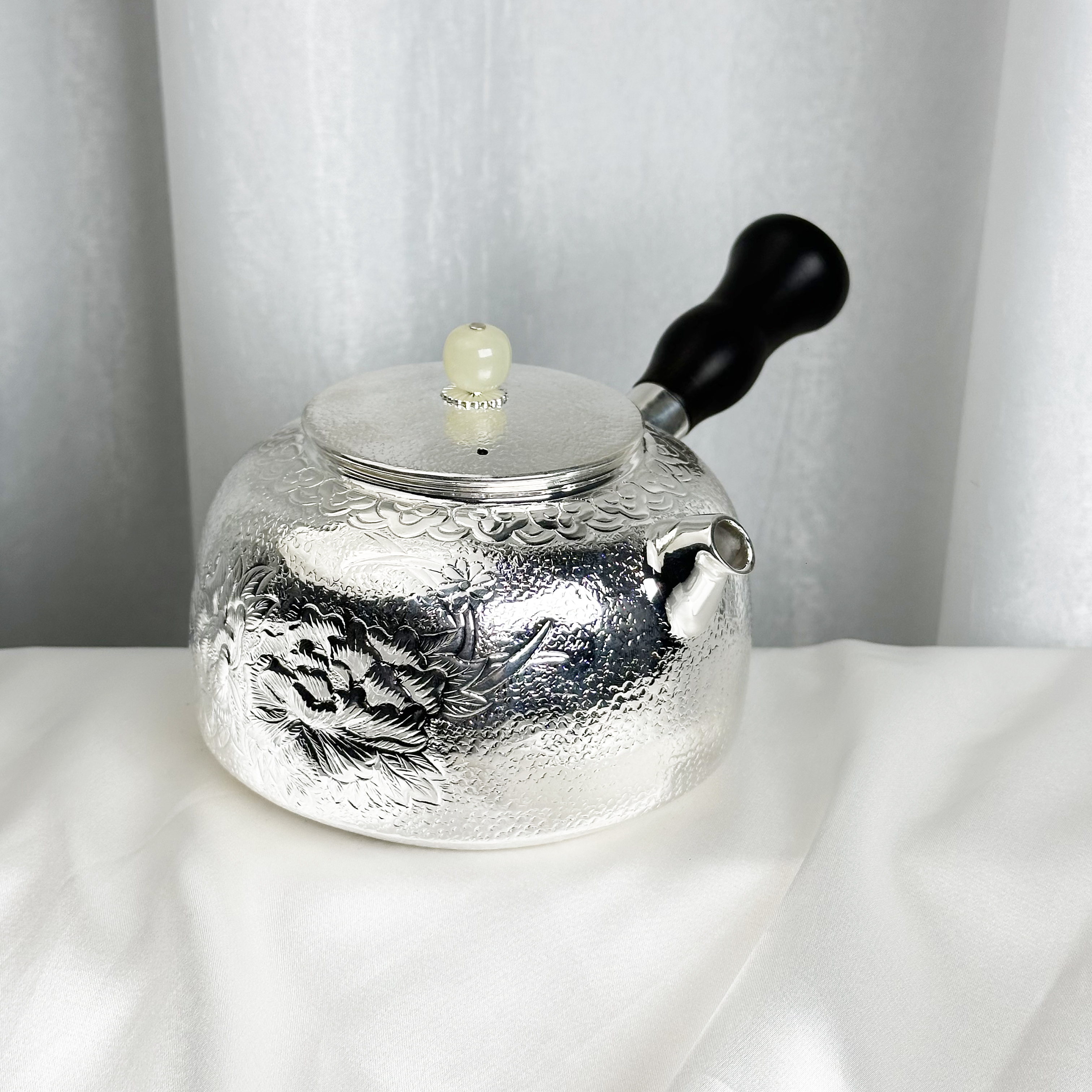 -手工锤纹牡丹侧把壶煮茶壶999