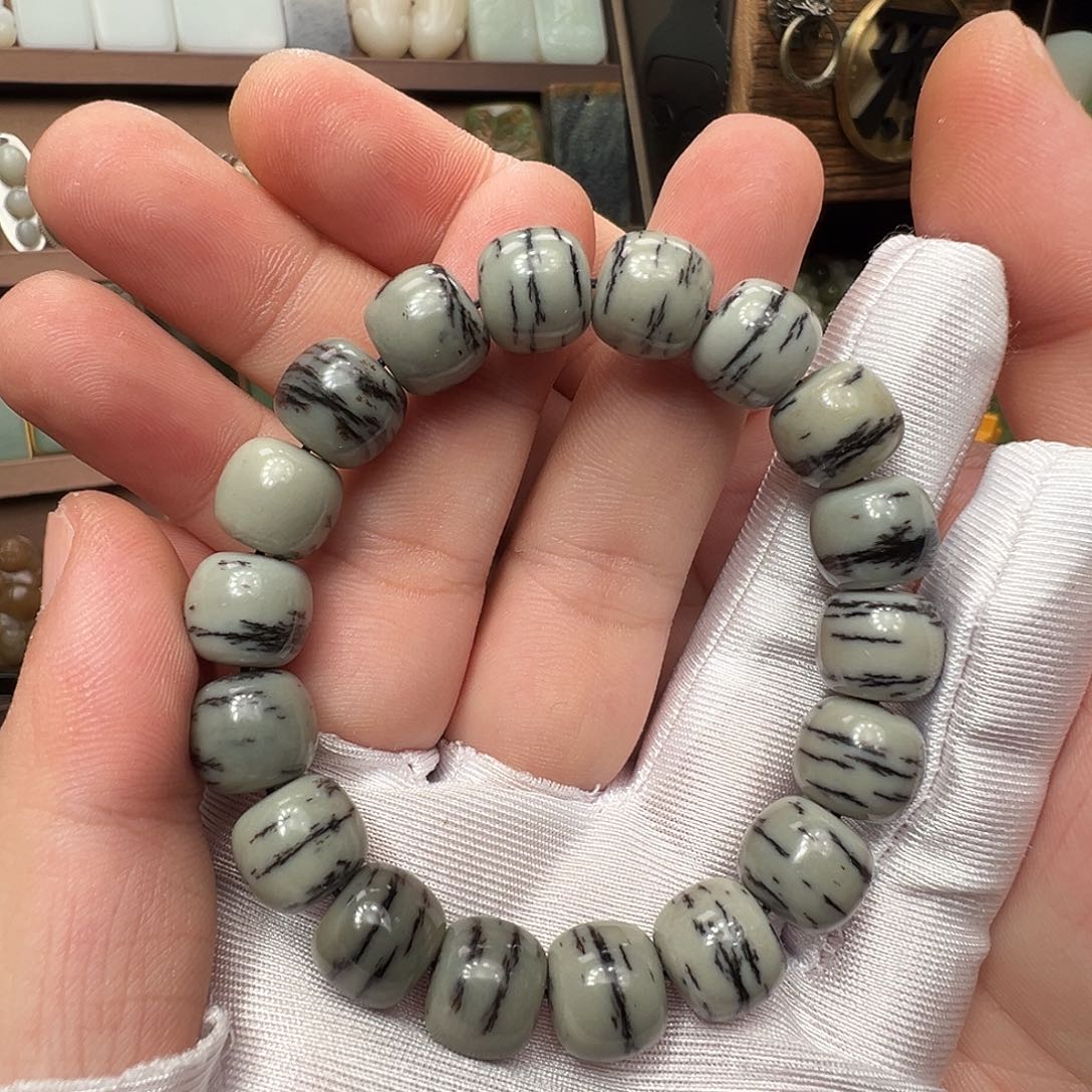 和田玉未镶嵌手串糖草花12mm老型福利24