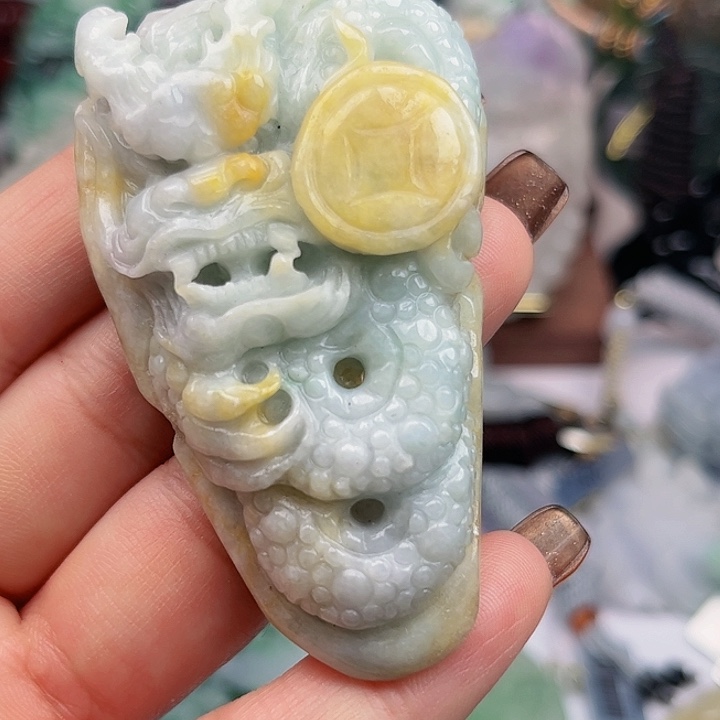 翡翠未镶嵌颈饰挂件