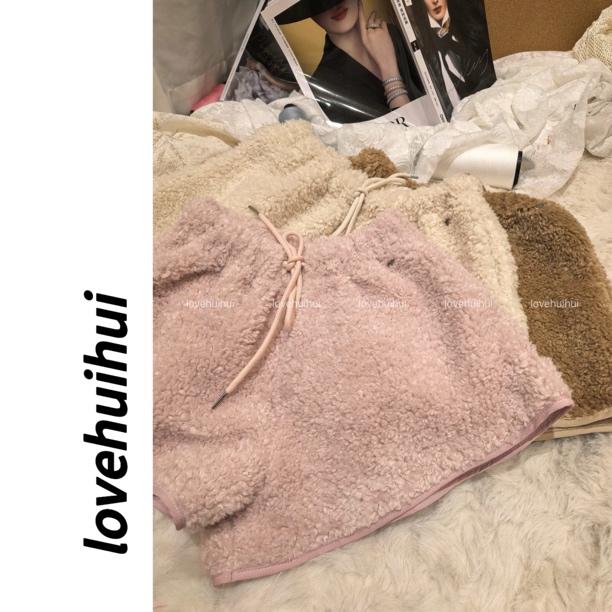 lovehuihui《冬雪前奏曲》显瘦时尚保暖毛绒百搭短裤