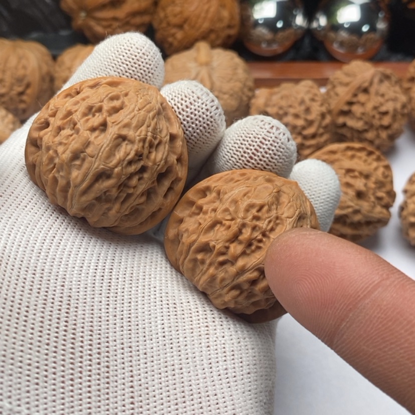 【闪购商品】文玩核桃把件墨*324铁锤