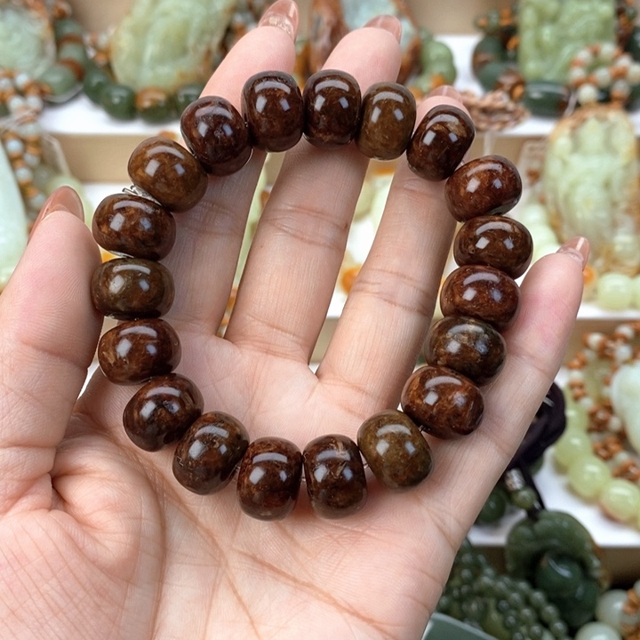 【闪购商品】透闪石质玉手串未镶嵌