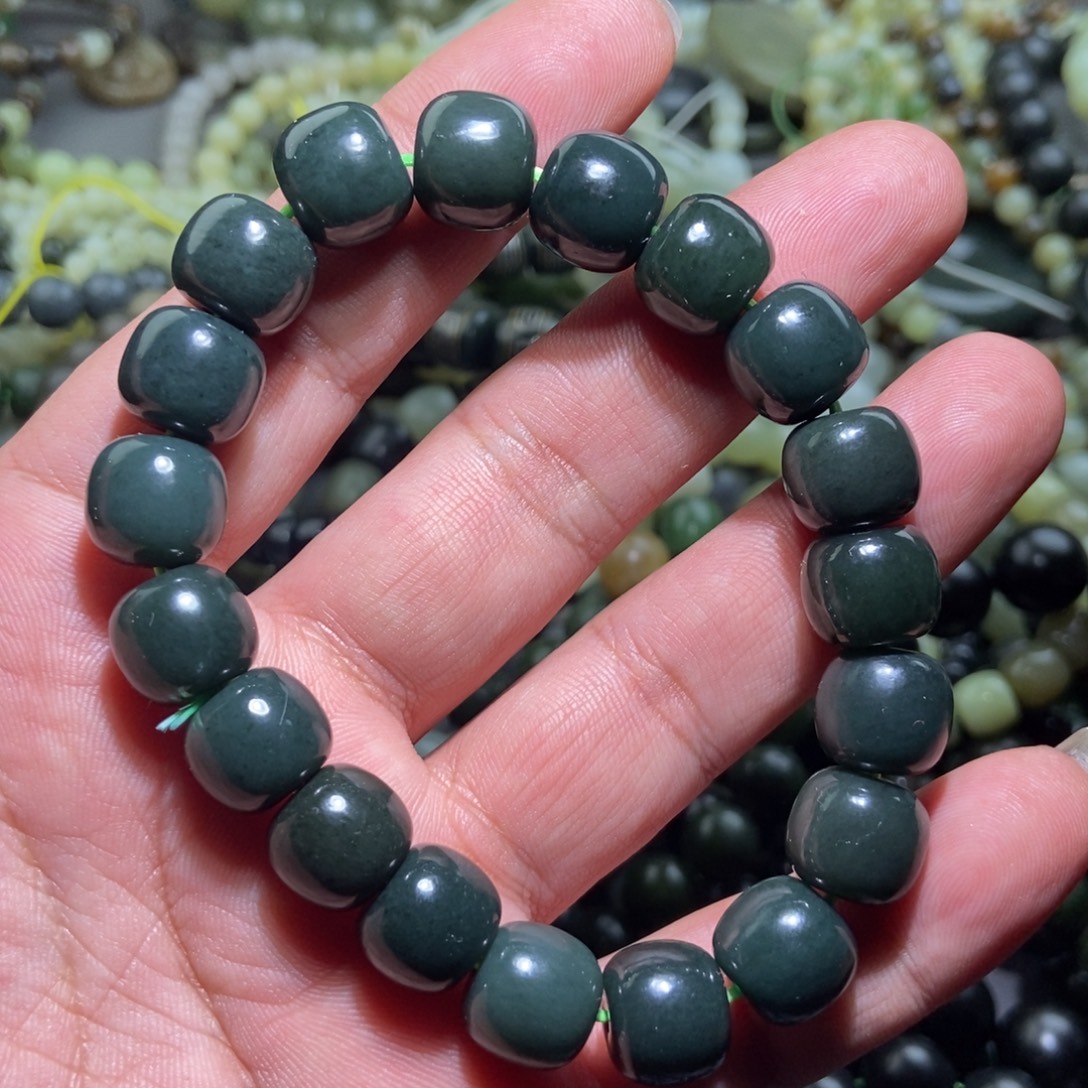 和田玉（糖玉）未镶嵌手链