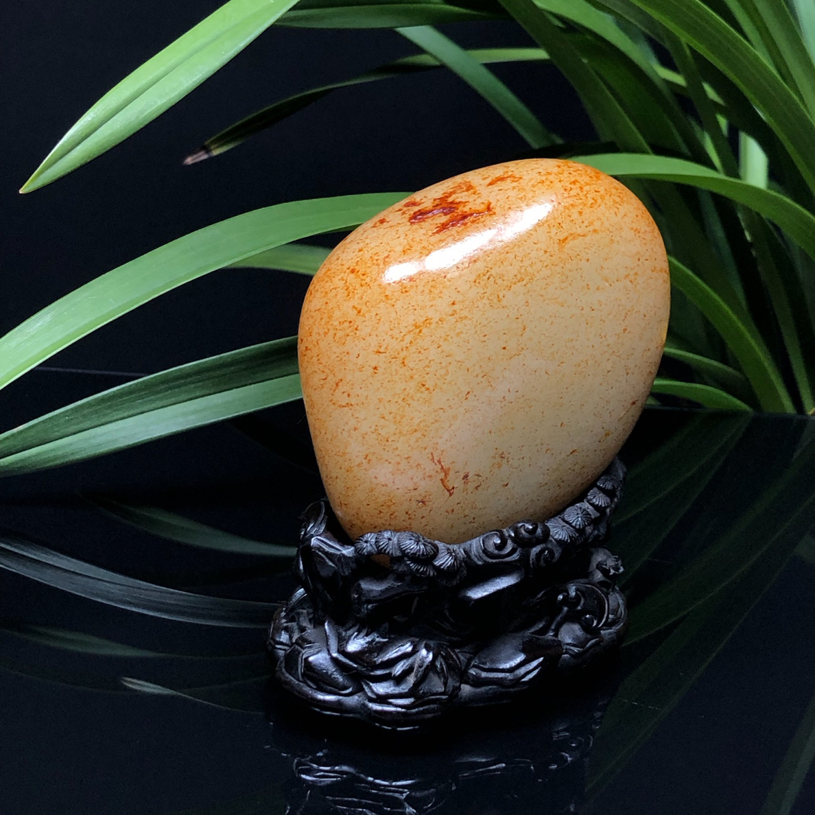 【底价已开价】520克和田玉洒红皮摆件78*81*46mm货号02032和