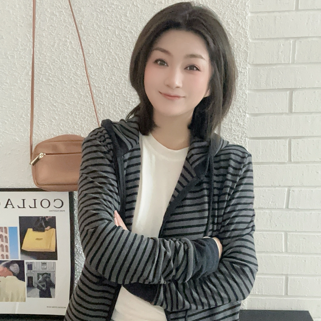 【美含推荐】设计师款休闲加厚带帽外套