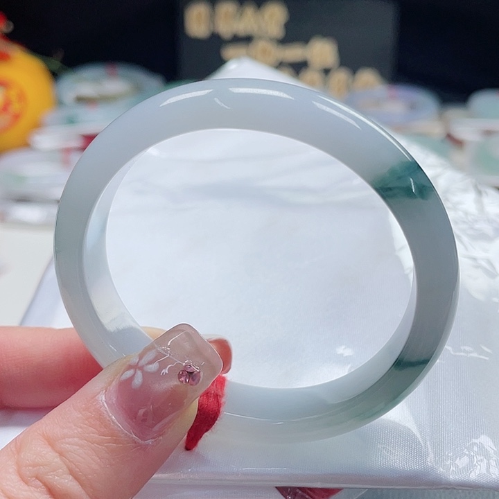 翡翠手镯未镶嵌缅甸贵妃53.3
