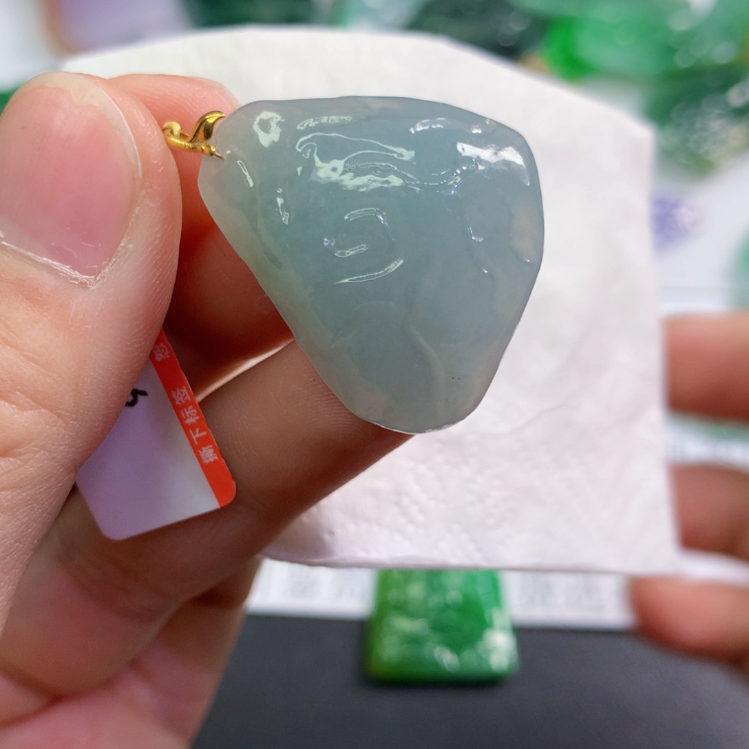 【闪购商品】翡翠吊坠(不含链)未镶嵌