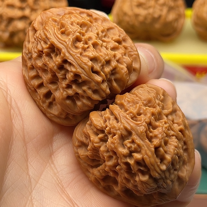 桃核吊坠38南疆石狮子头