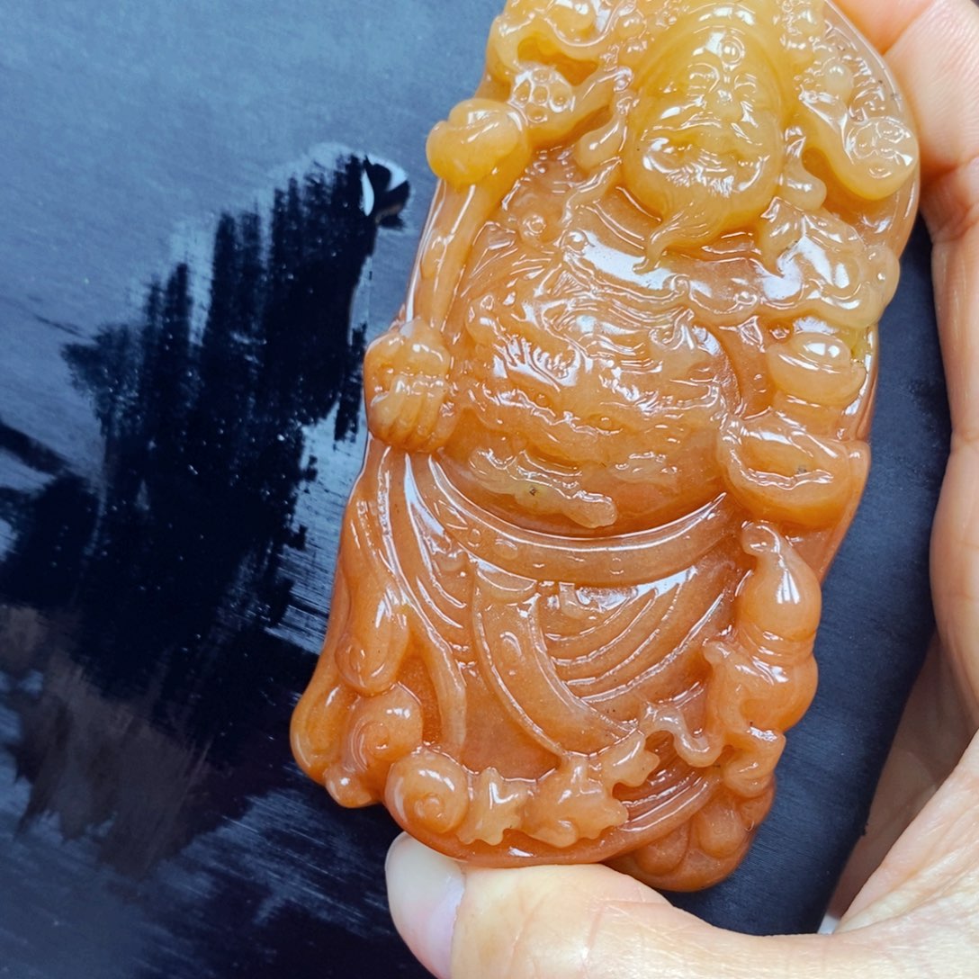 石英质玉（黄龙玉）颈饰未镶嵌