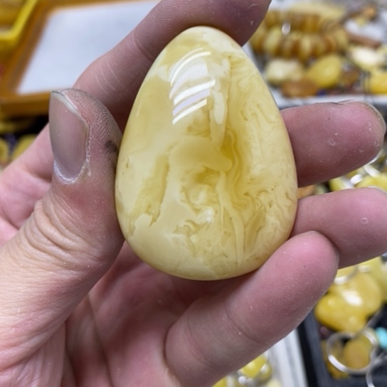 蜜蜡裸石未镶嵌吊坠