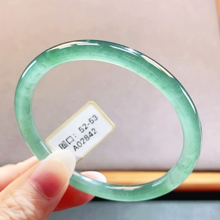 翡翠未镶嵌手镯翡翠手镯50