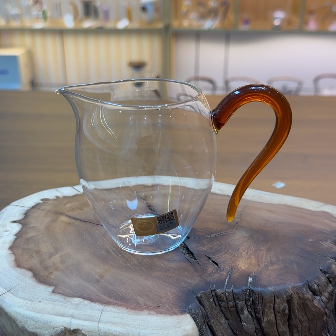 禾器怡然公道杯琥珀色