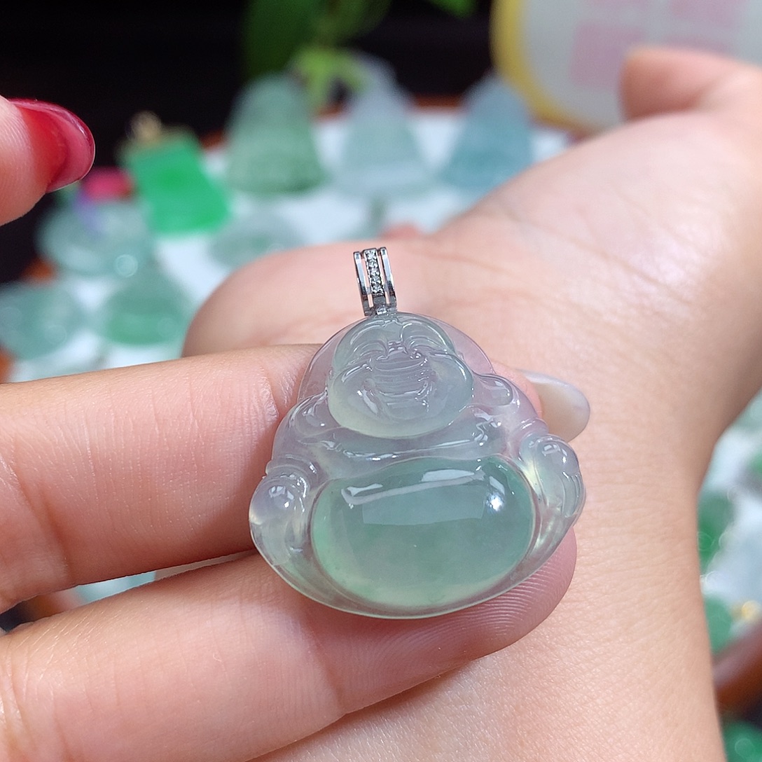 翡翠未镶嵌颈饰佛公