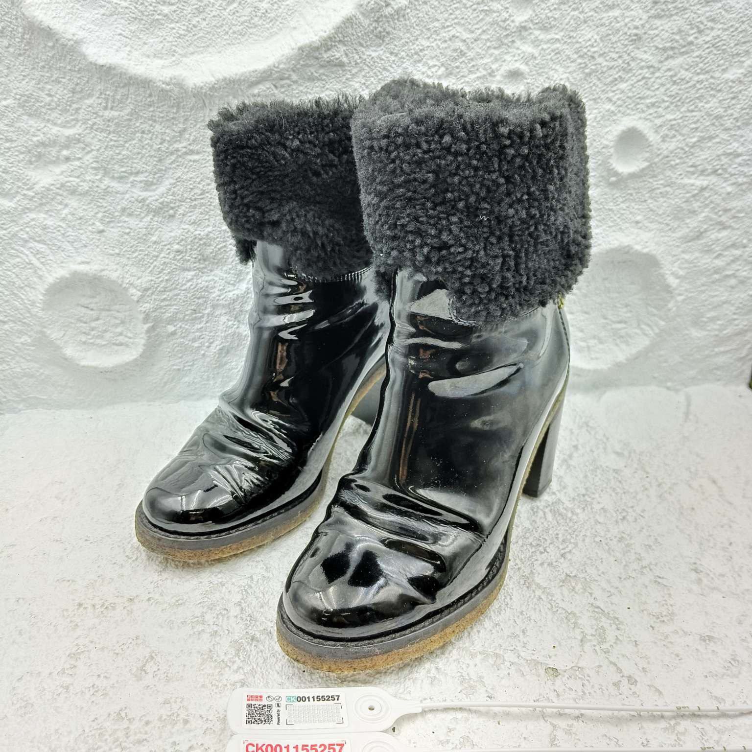 95新 Chanel/香奈儿 CHANEL/香奈儿/黑色漆皮短靴/38.5码/非全新