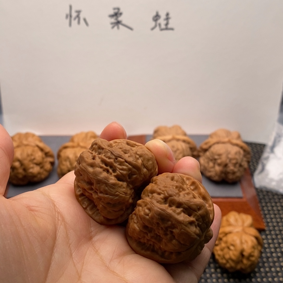 文玩核桃把件边36左右