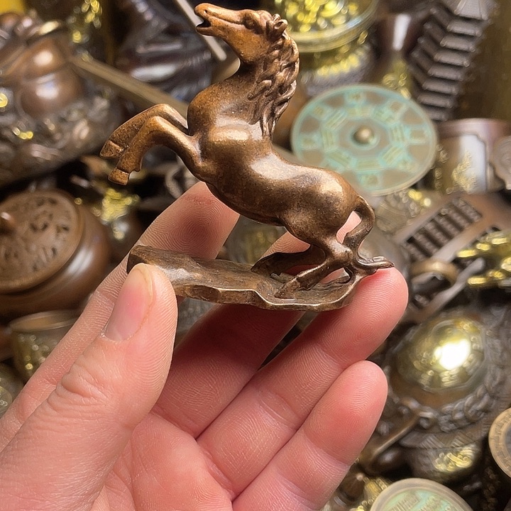 诚信经营铜器摆件