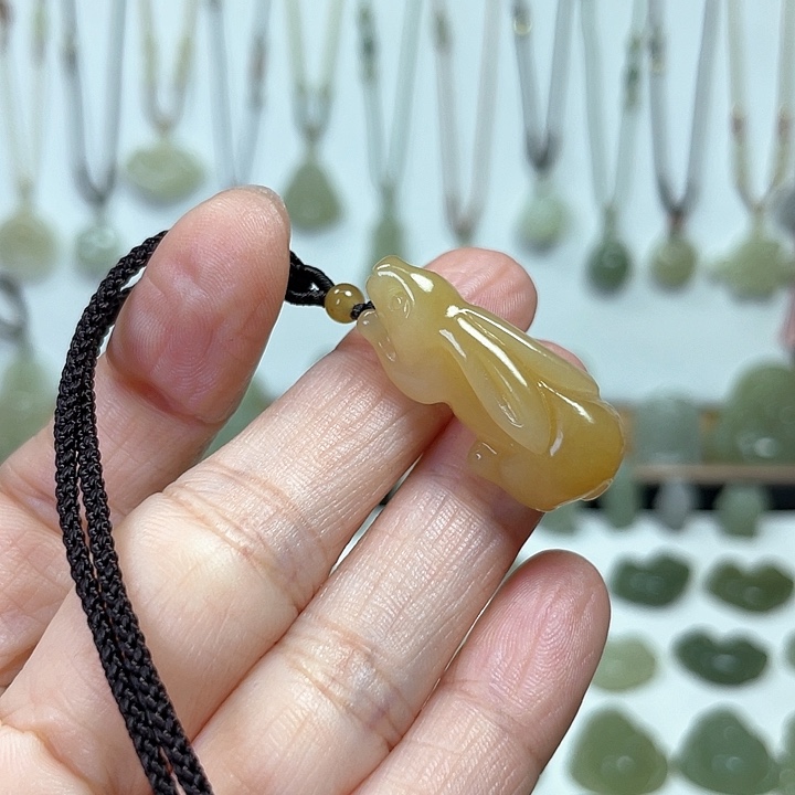 和田玉颈饰未镶嵌用****9