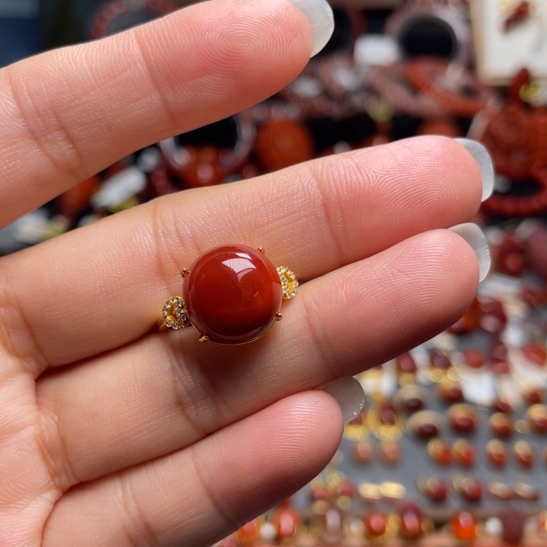 南红玛瑙银S925镶嵌圆蛋面戒指