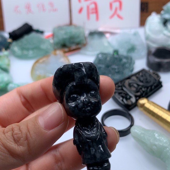 翡翠颈饰未镶嵌保真天然A货翡翠