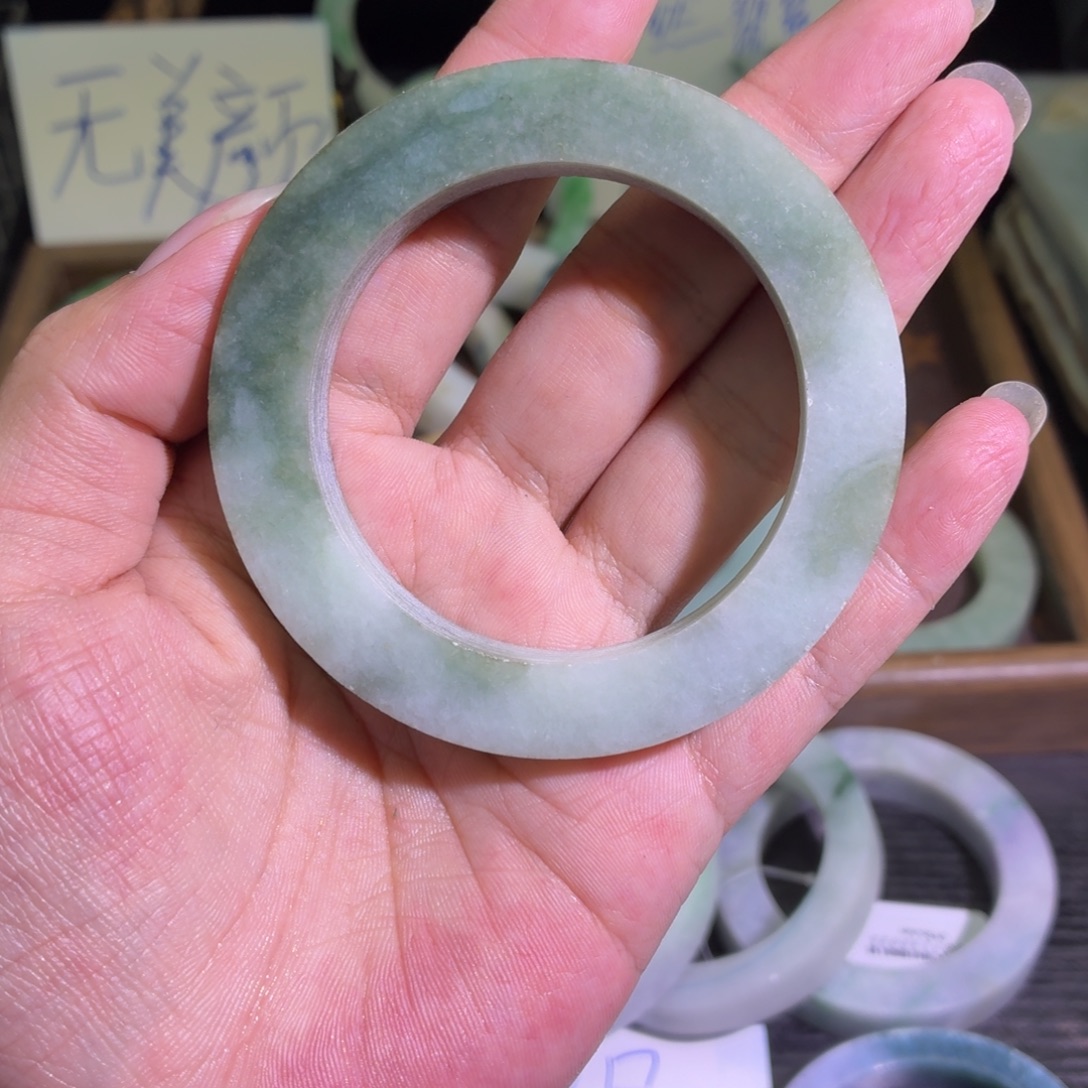 定制翡翠未镶嵌缅甸翡翠A货手镯毛胚定制