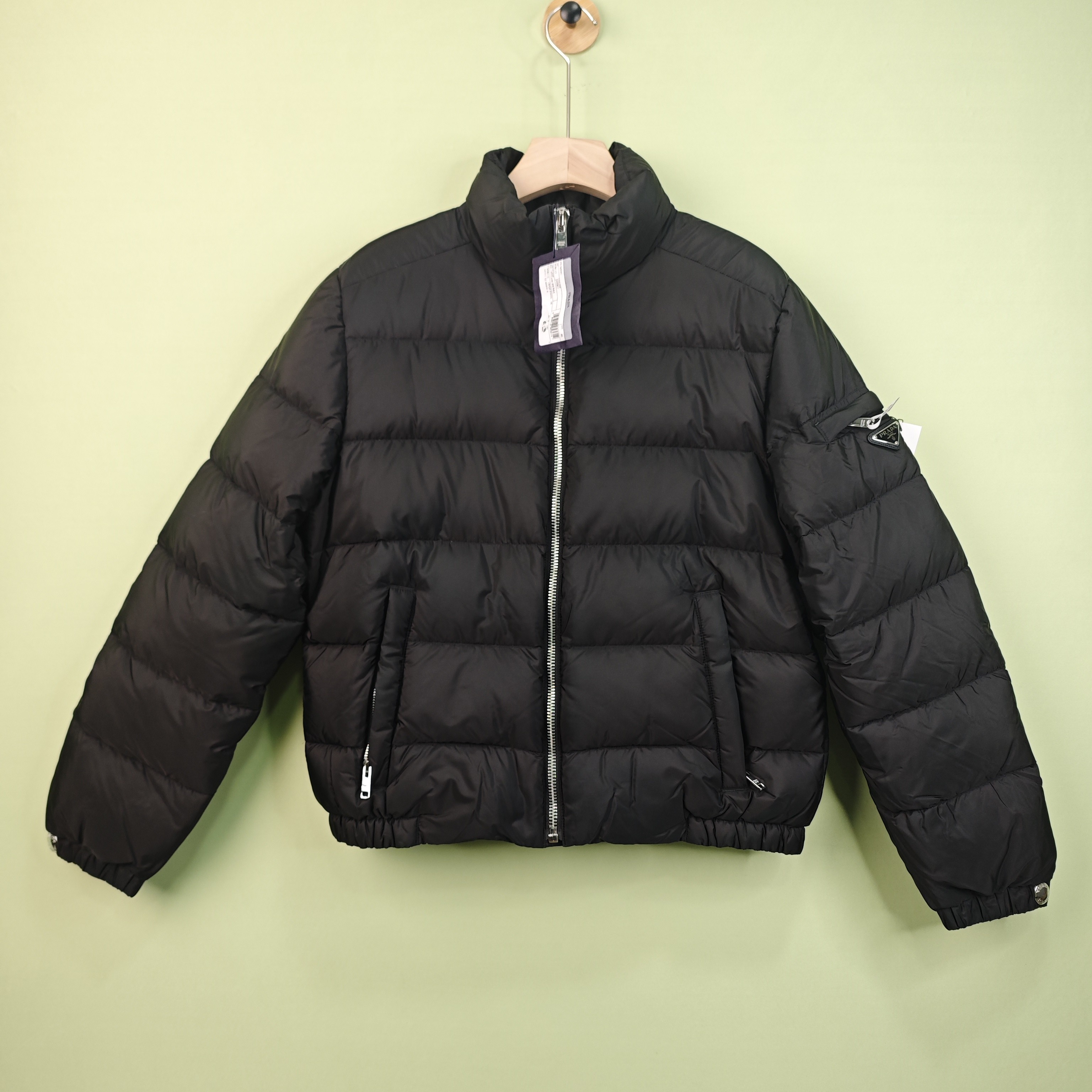 未使用 Prada/普拉达 新款黑色再生尼龙羽绒服夹克/46/工价19100