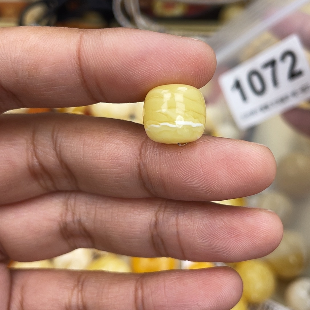 蜜蜡未镶嵌珠宝奇石12.7